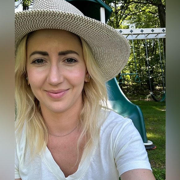 Meet Me! 💖 - Picture 2 of 7